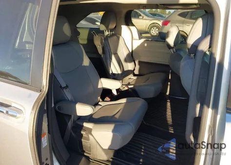 2022 Toyota Sienna Xle from USA, damaged, VIN 5TDYRKEC5NS081542